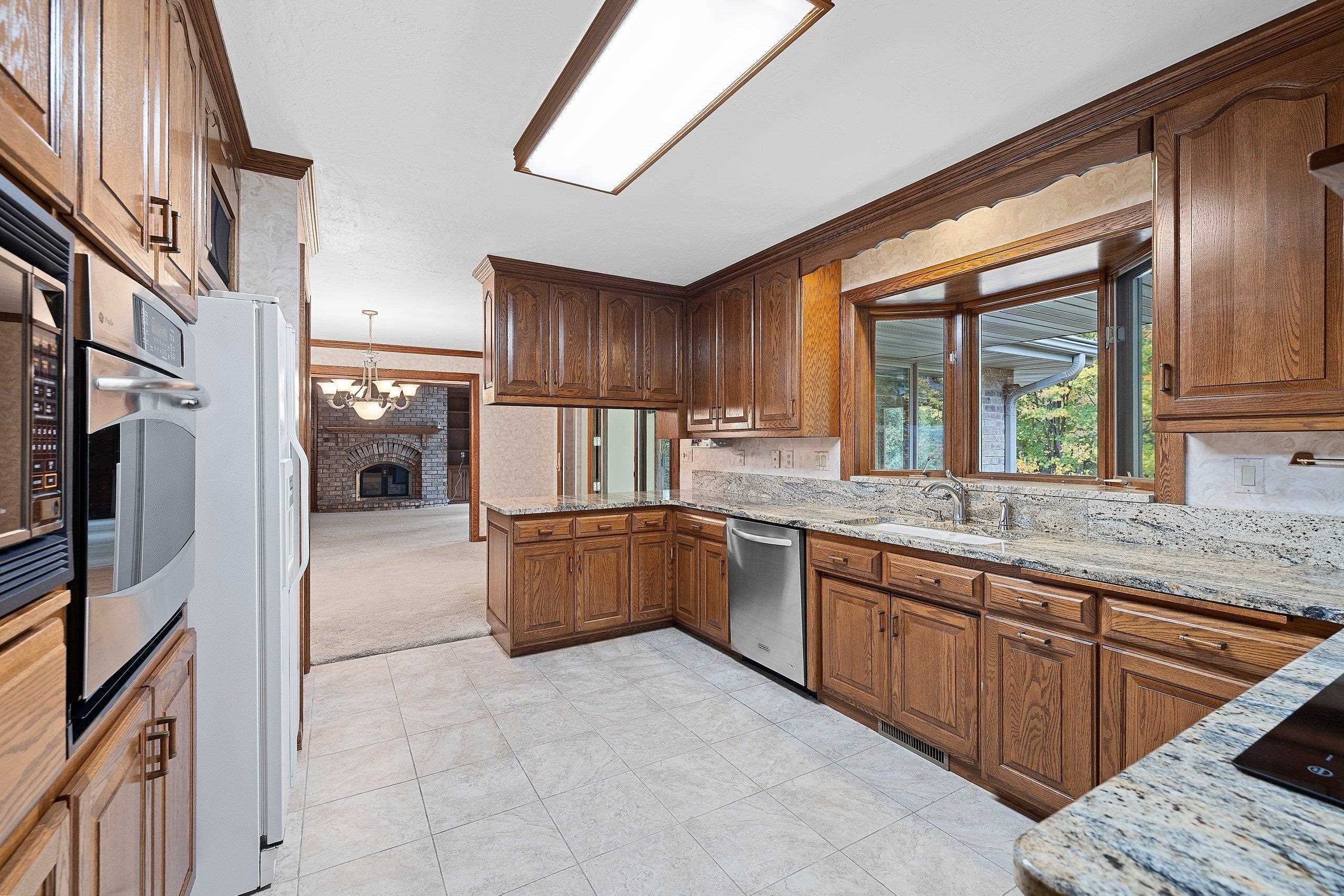 Property photo 35