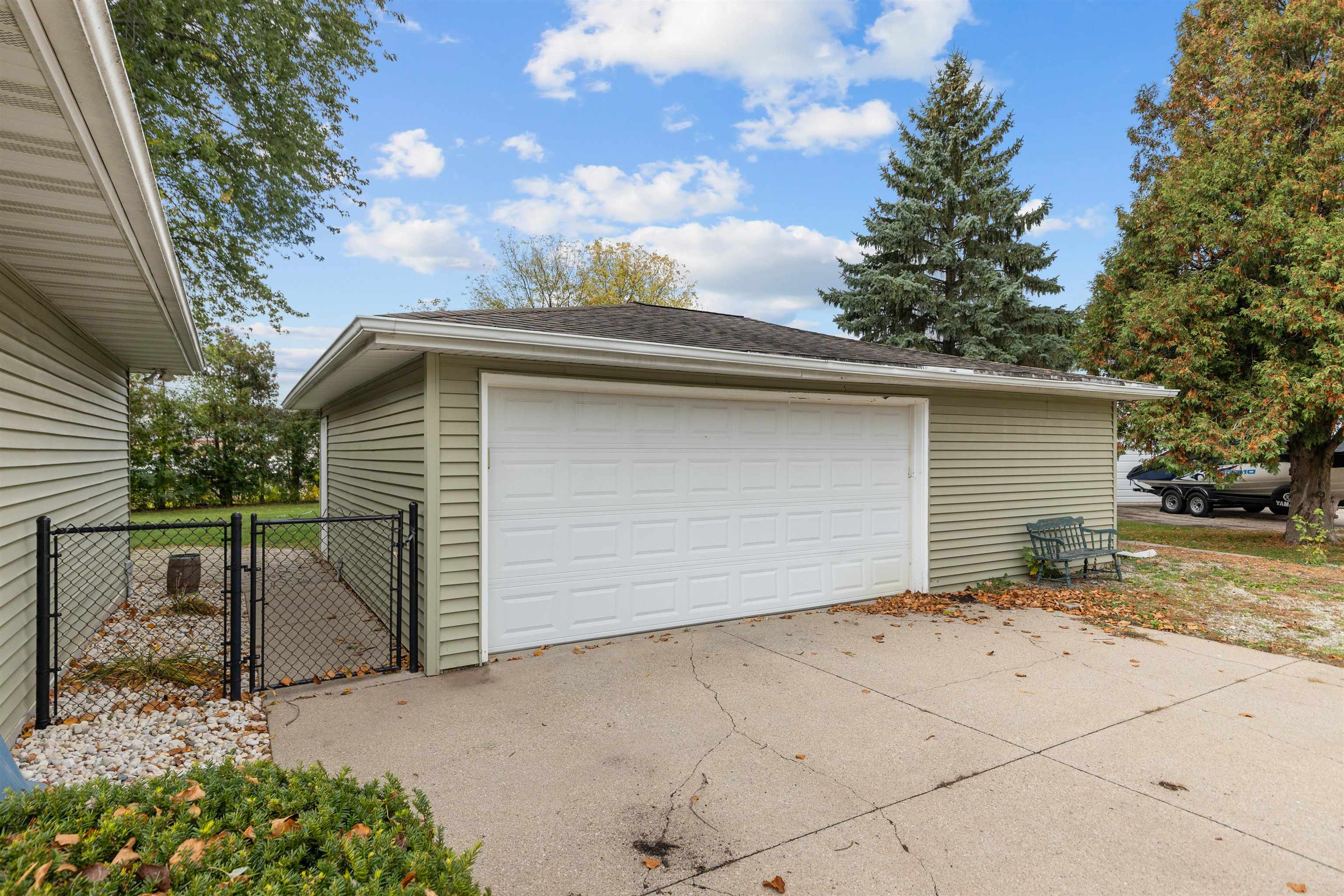 Property photo 31