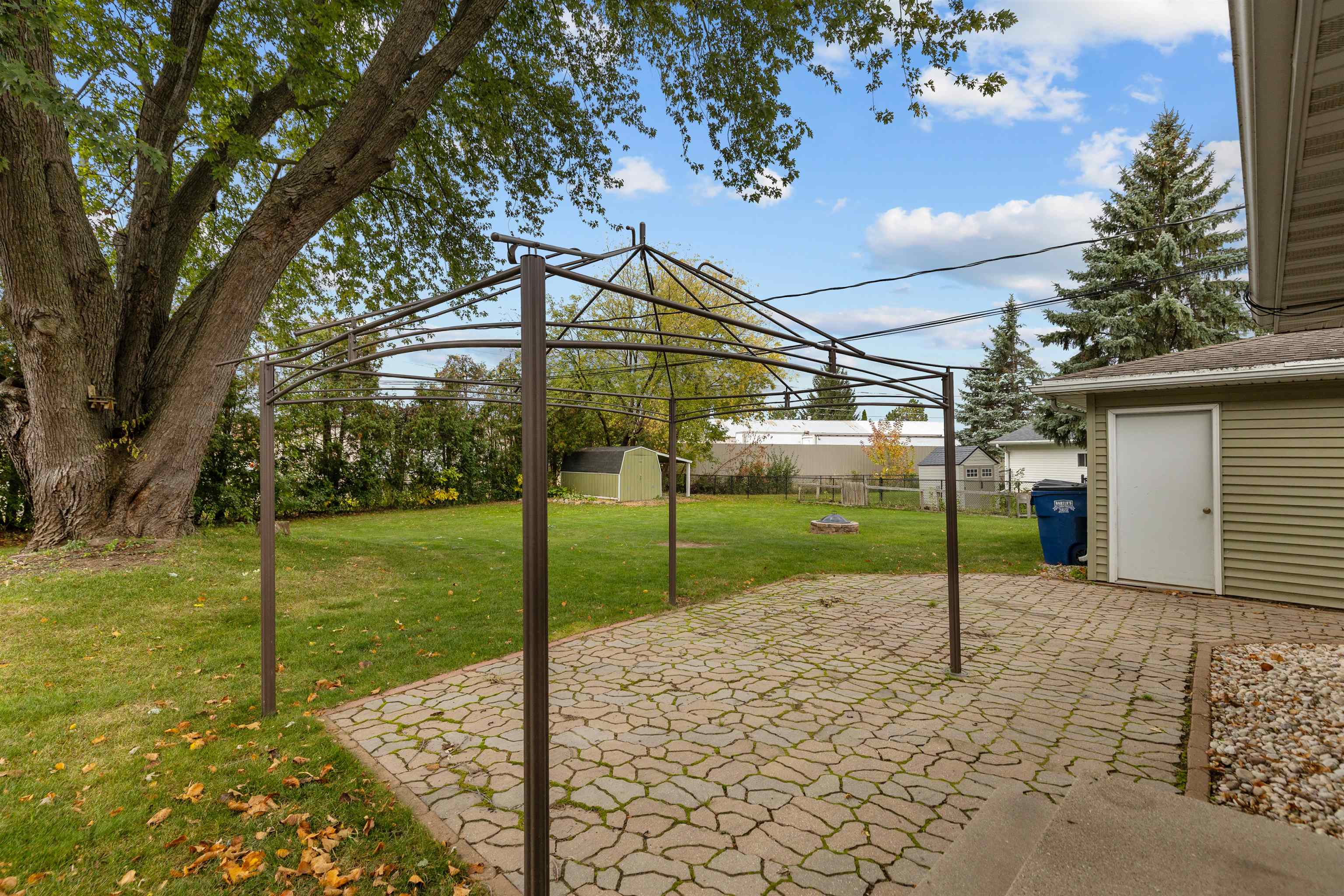 Property photo 37