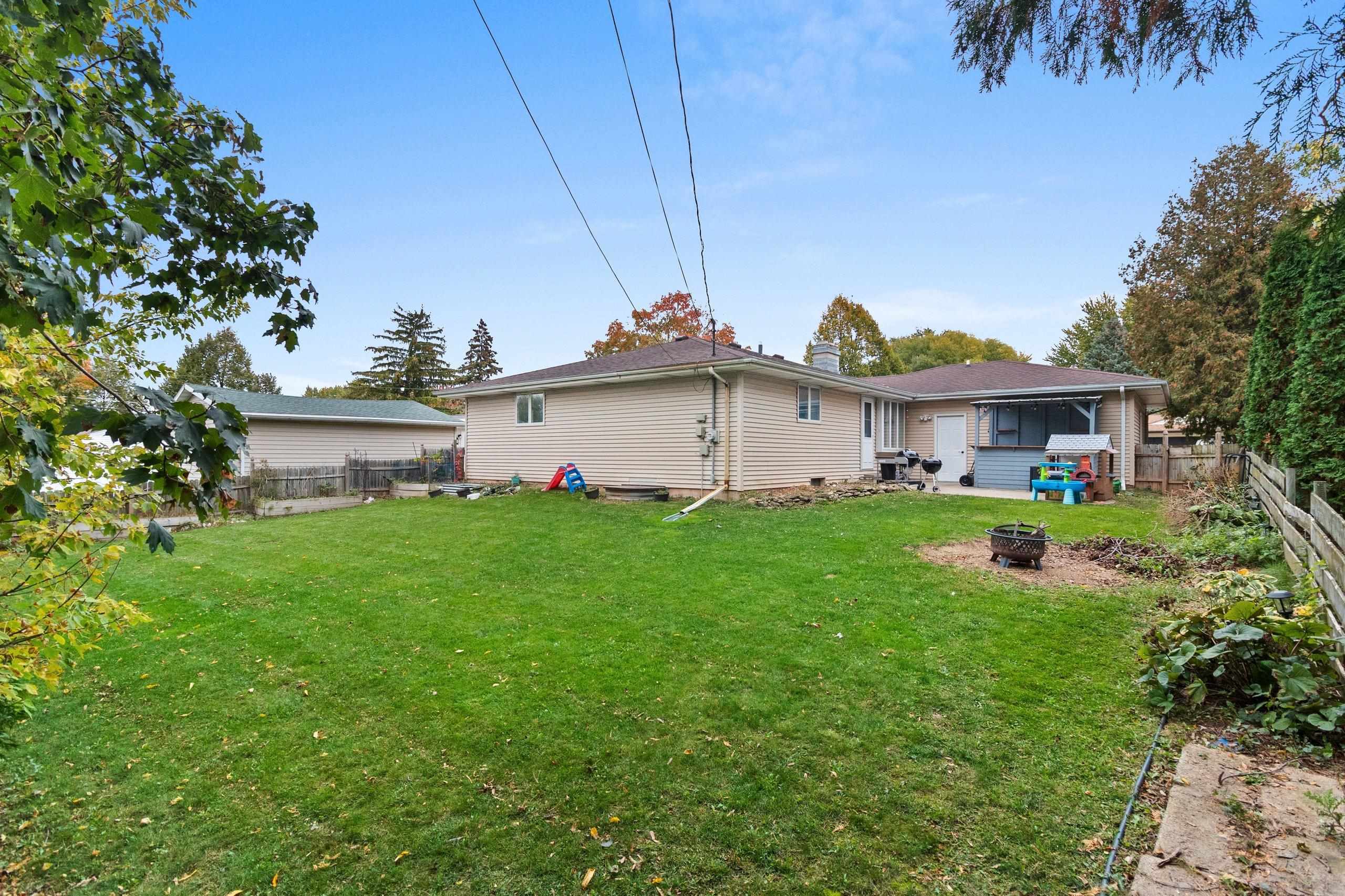 Property photo 35