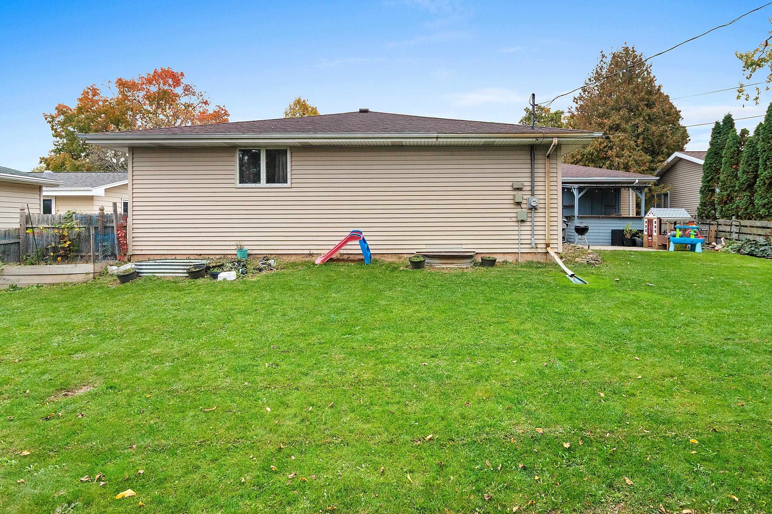 Property photo 37