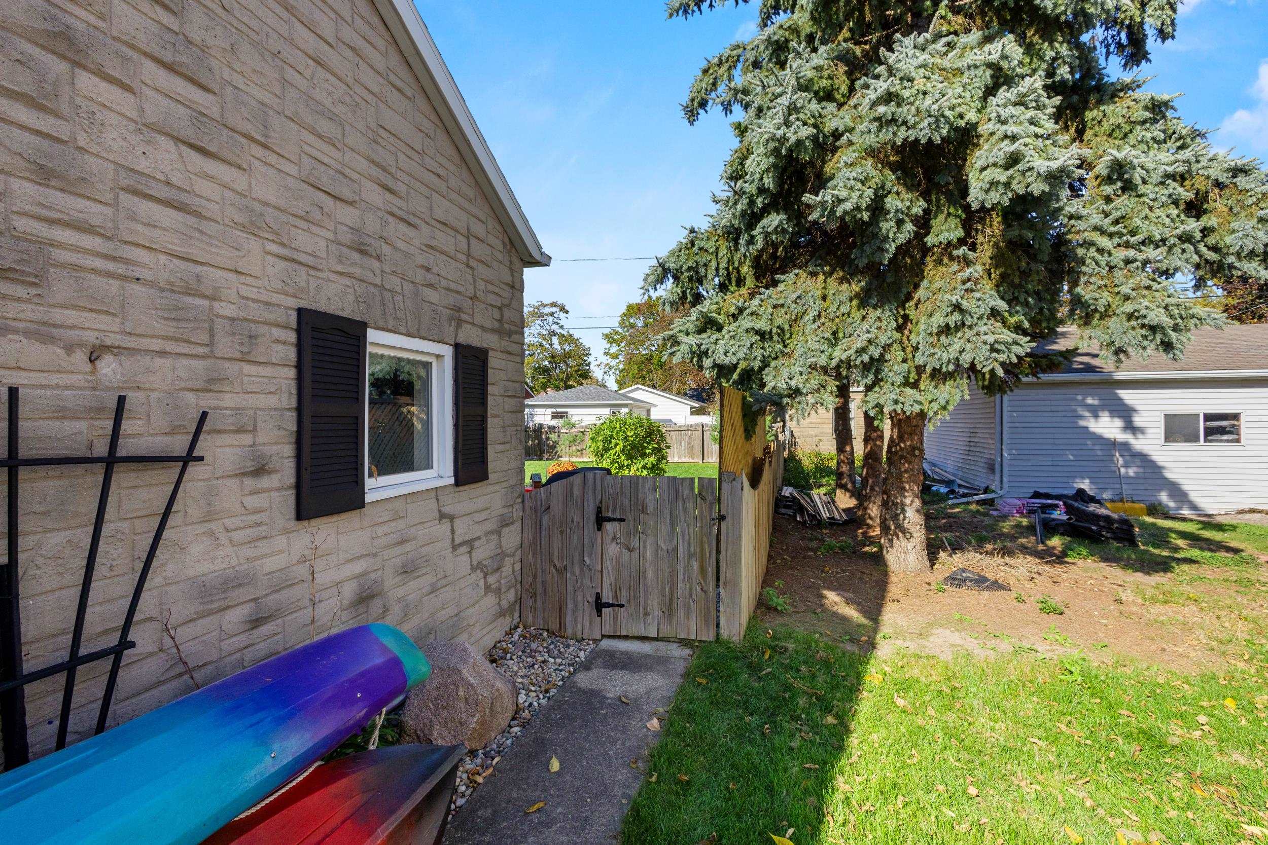 Property photo 44