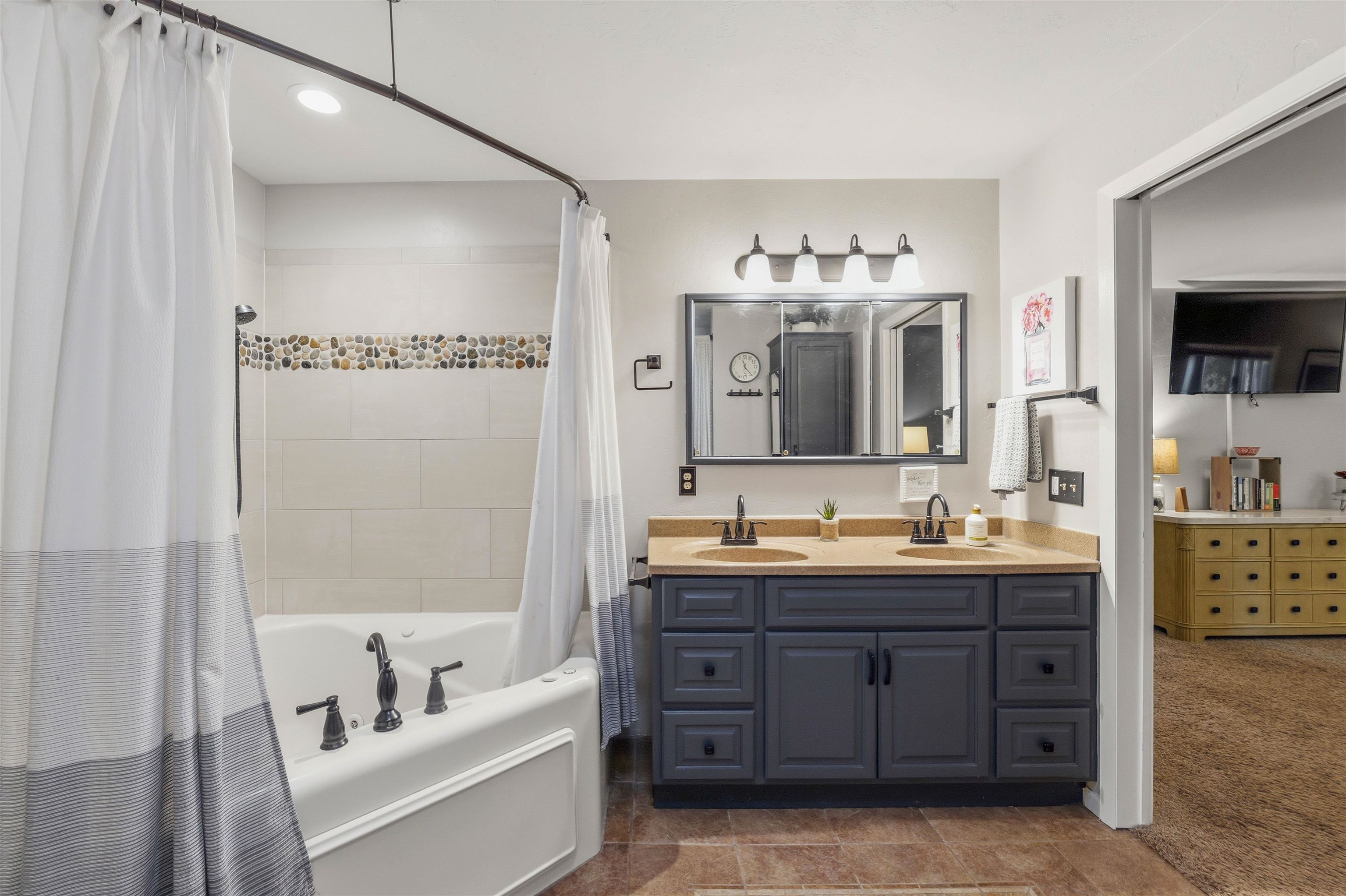 Property photo 23