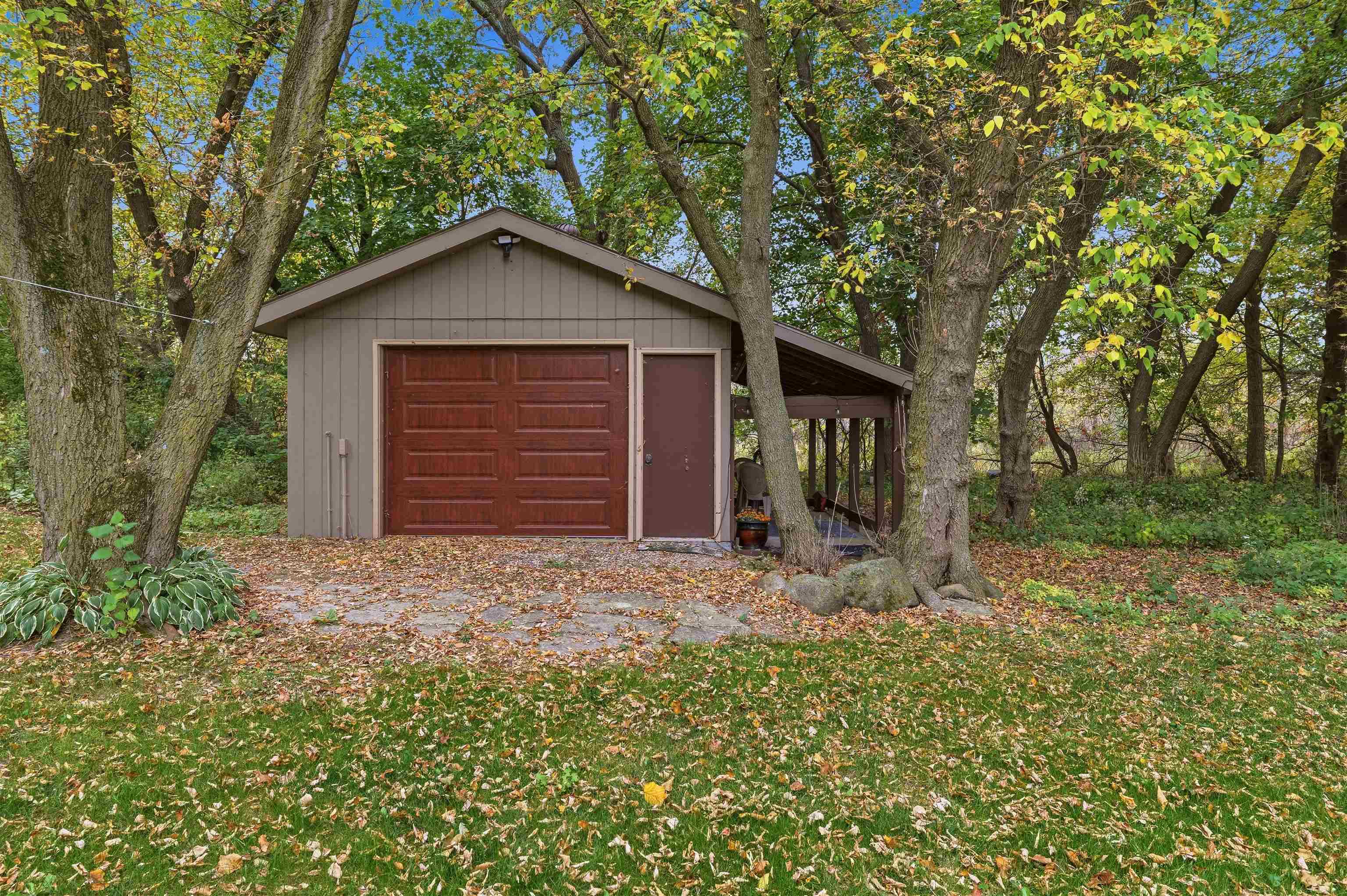 Property photo 38
