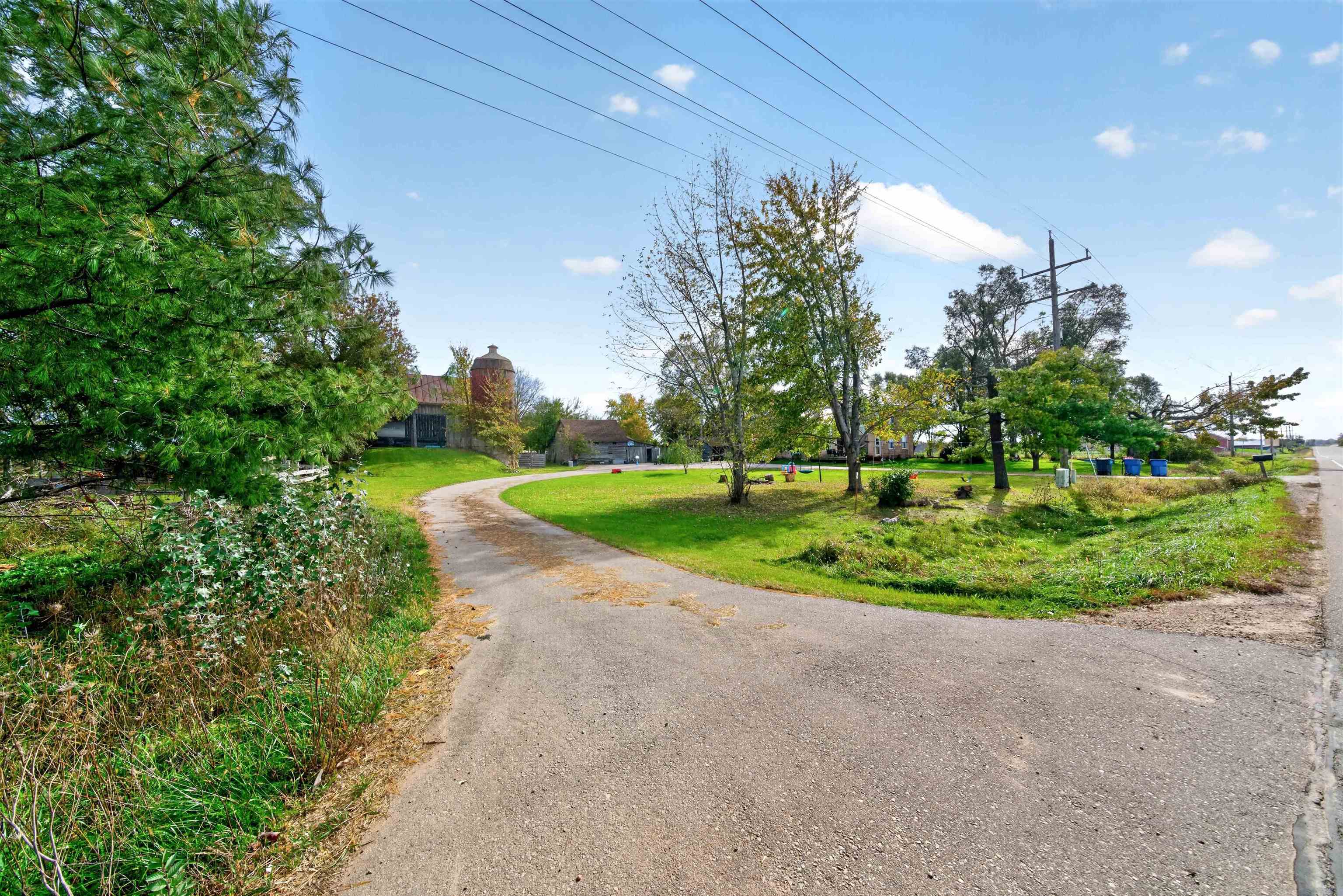 Property photo 35