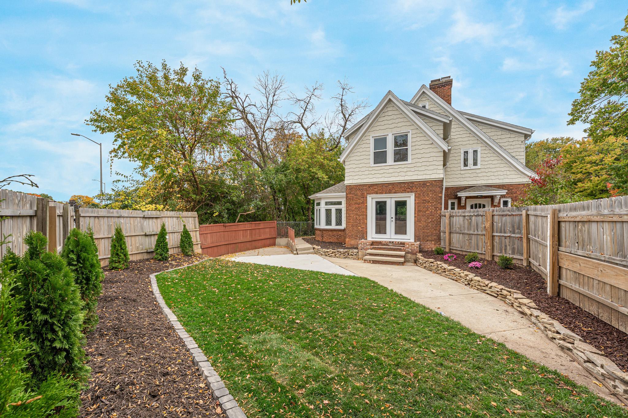 Property photo 38