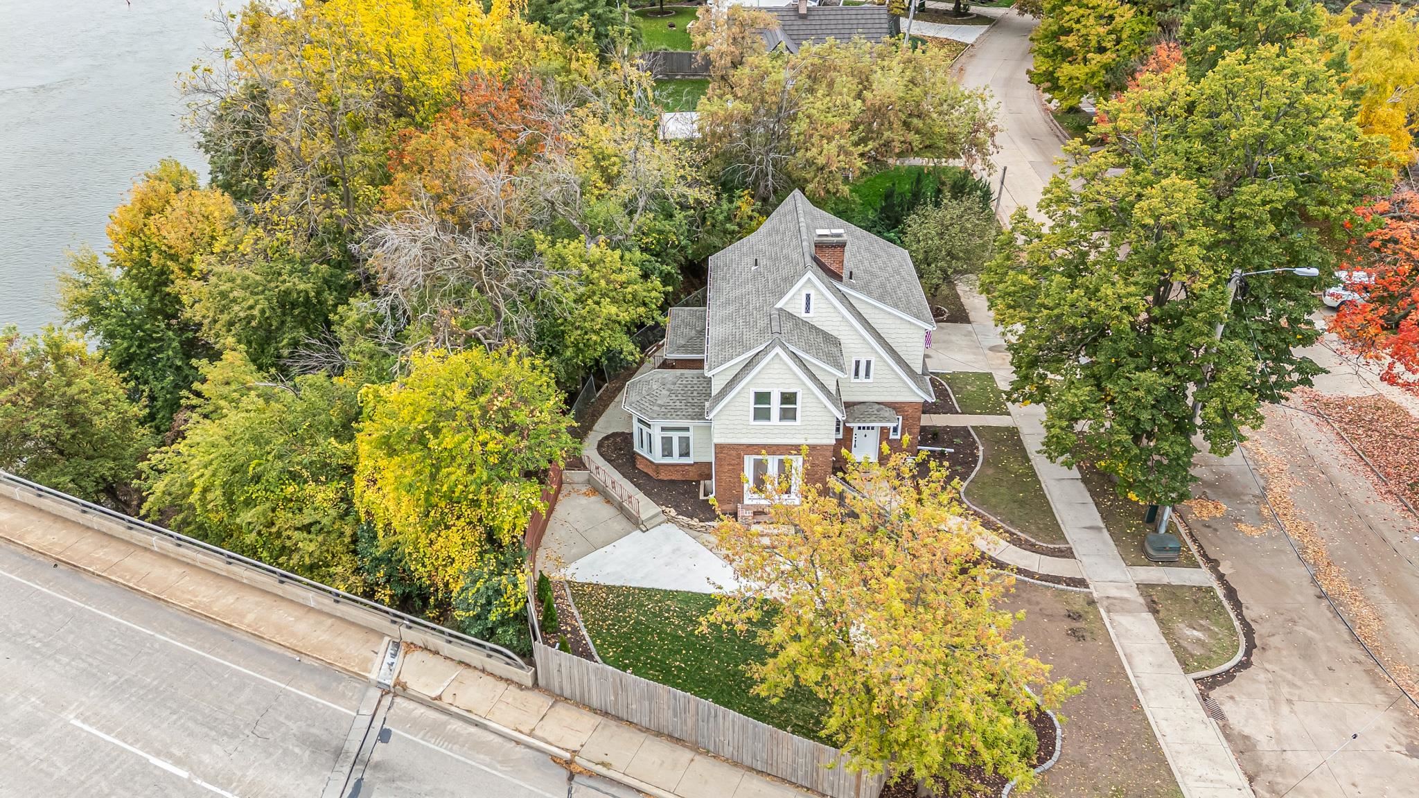 Property photo 46