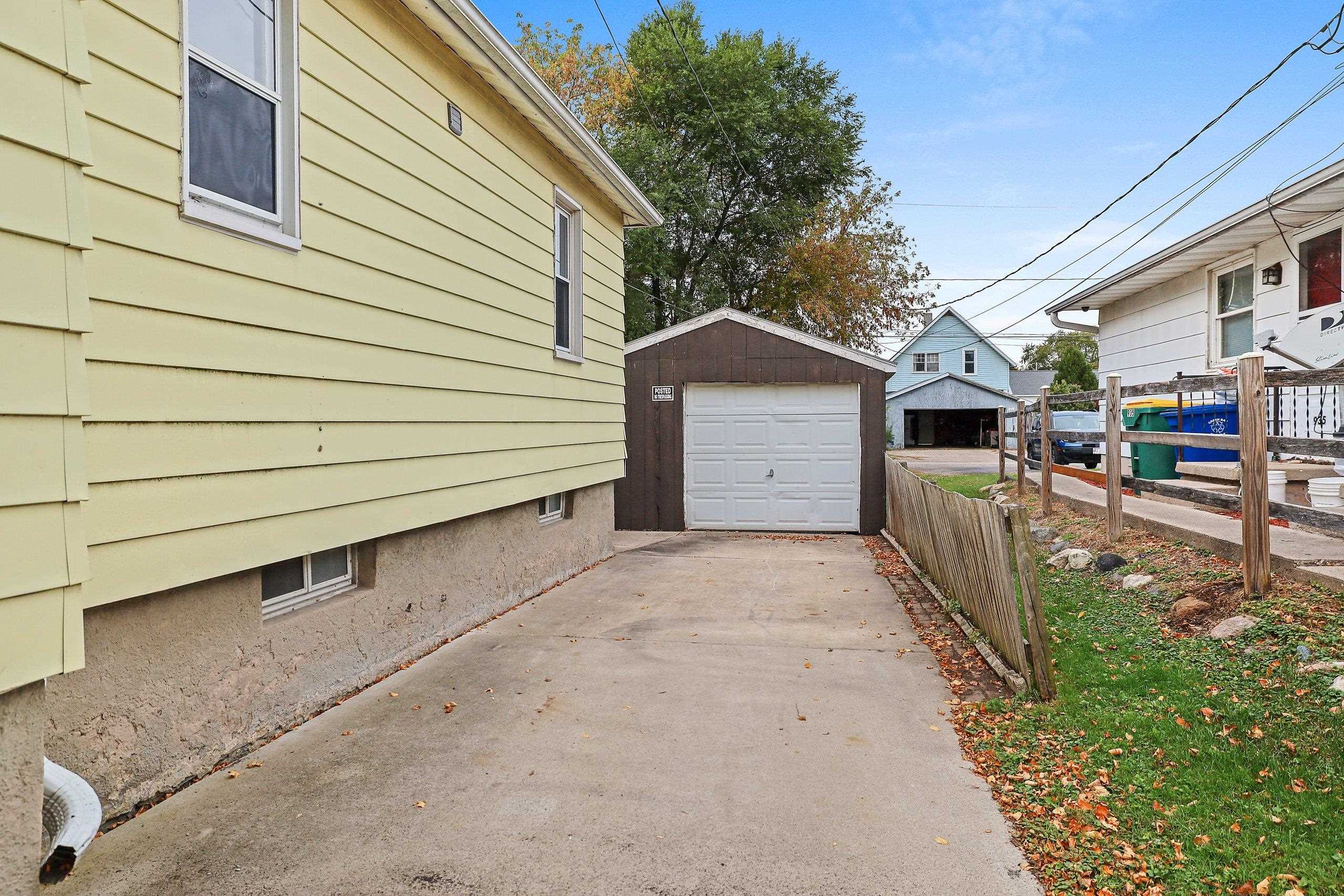 Property photo 35