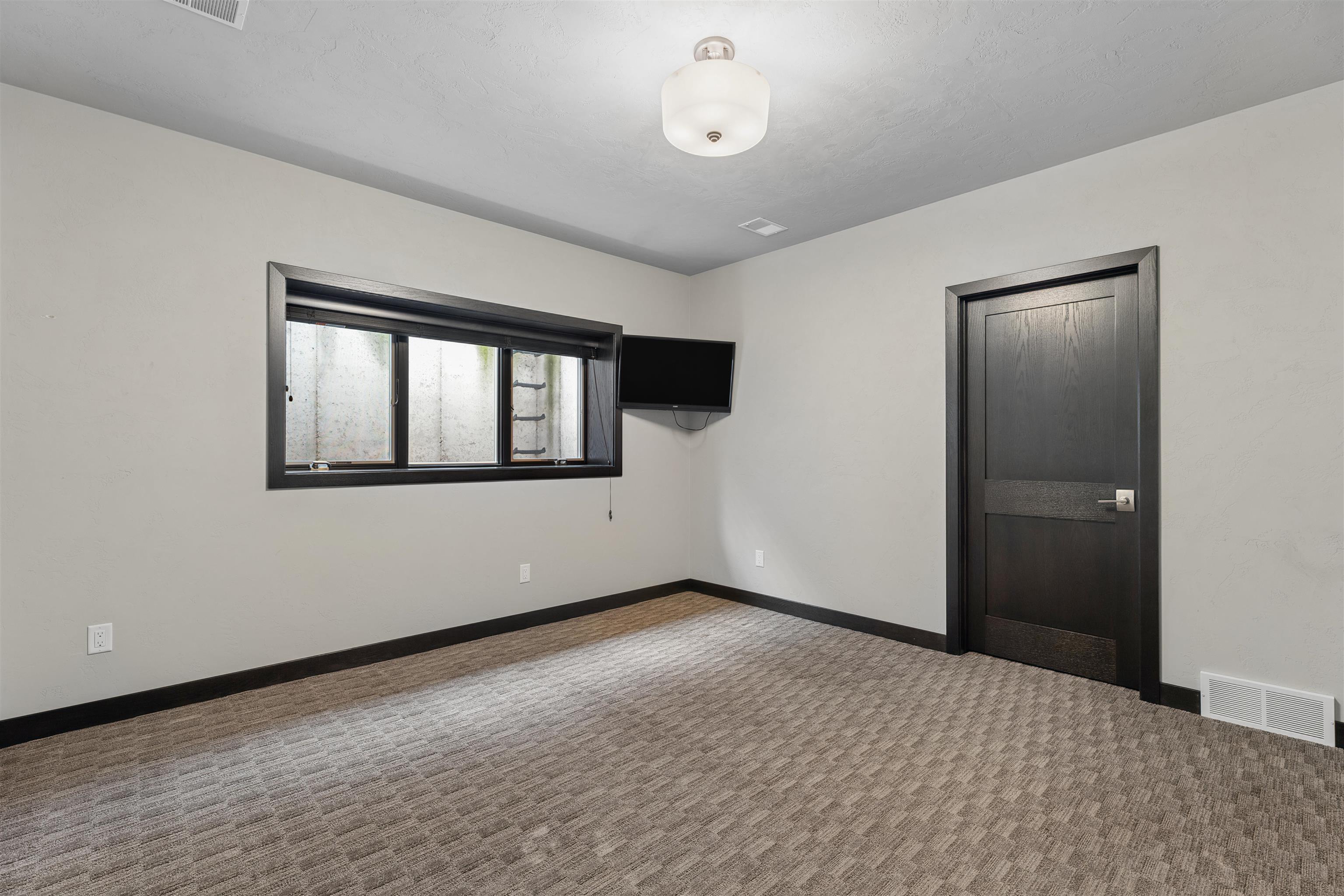 Property photo 64