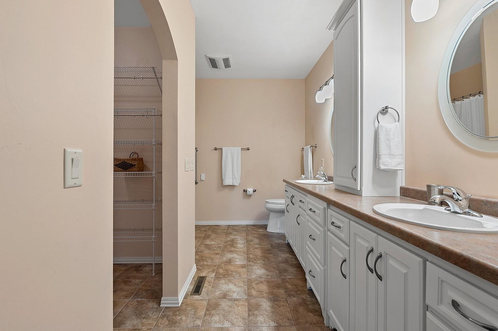 Property photo 44