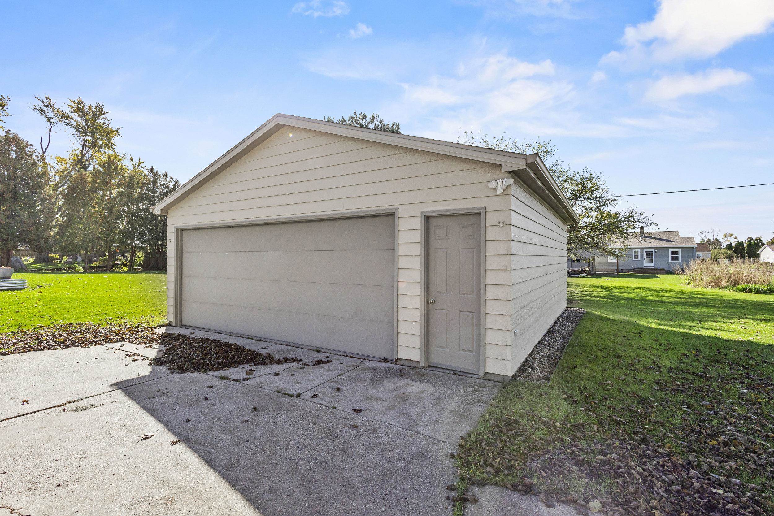 Property photo 34