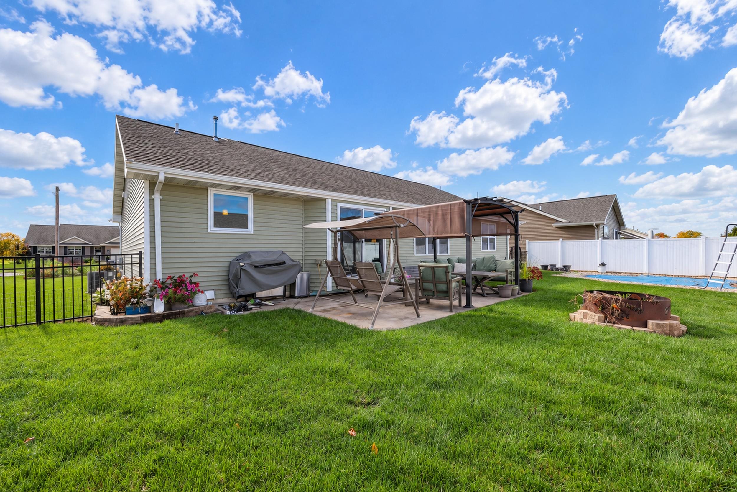 Property photo 33