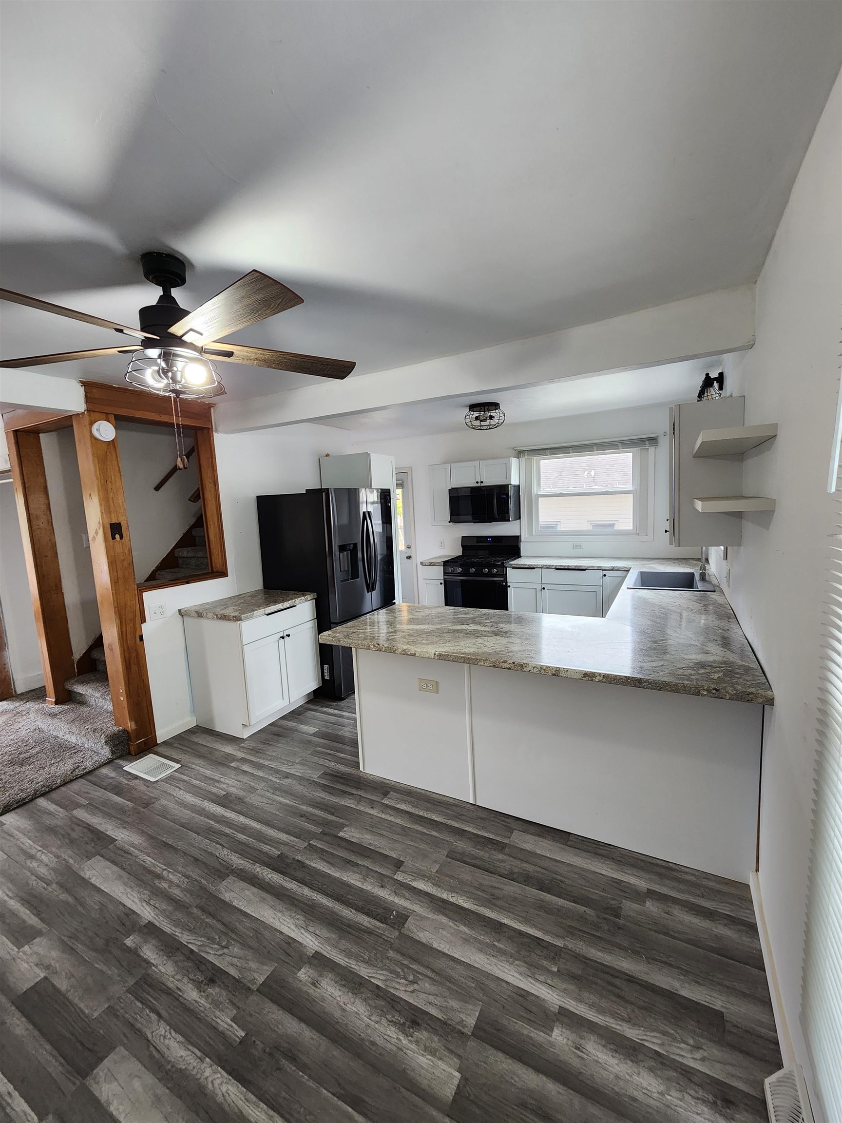 Property photo 73