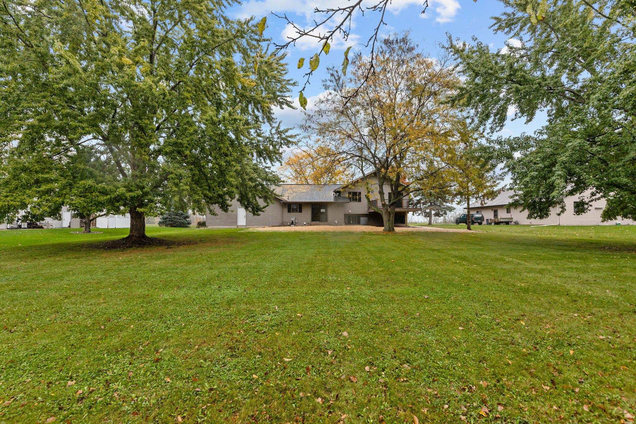 Property photo 35