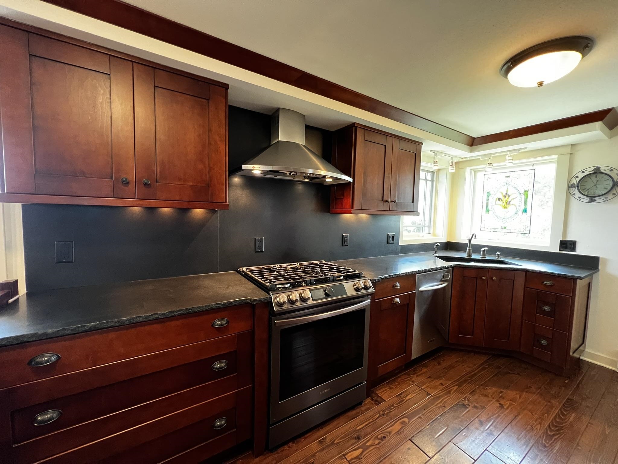 Property photo 35