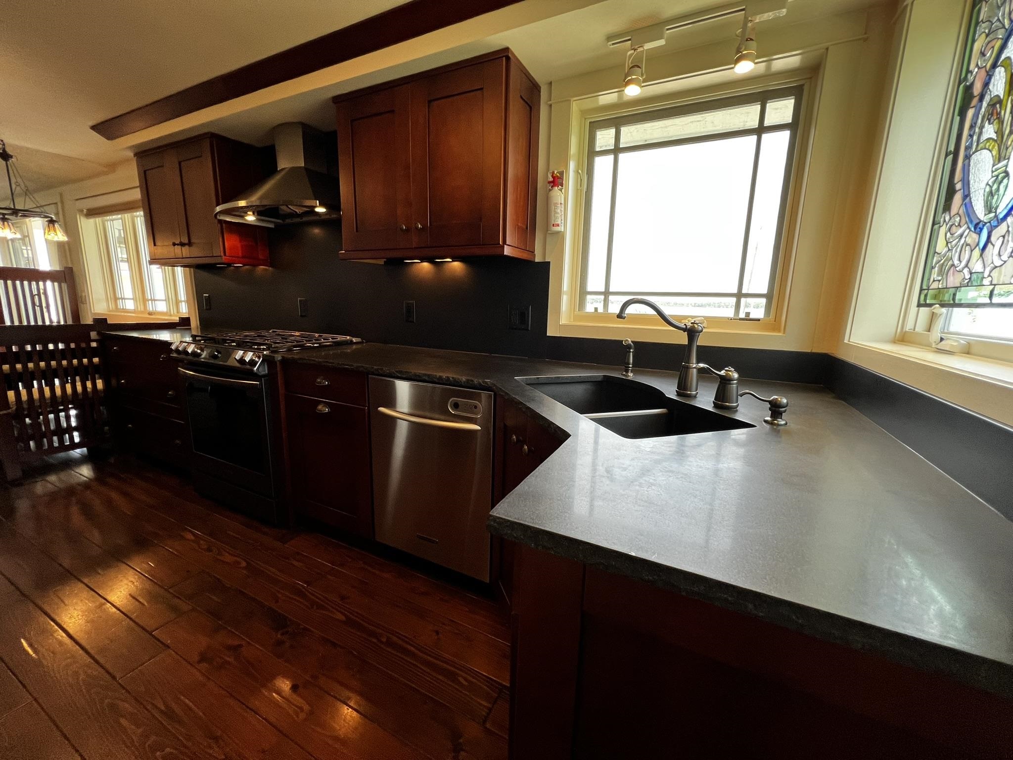 Property photo 38