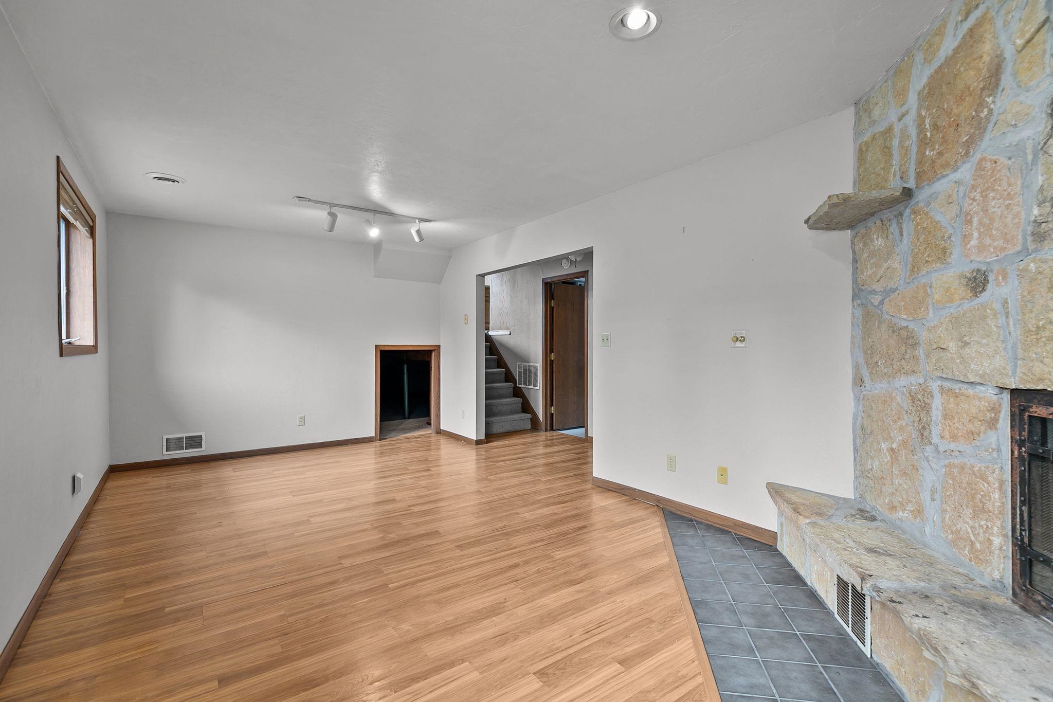 Property photo 34