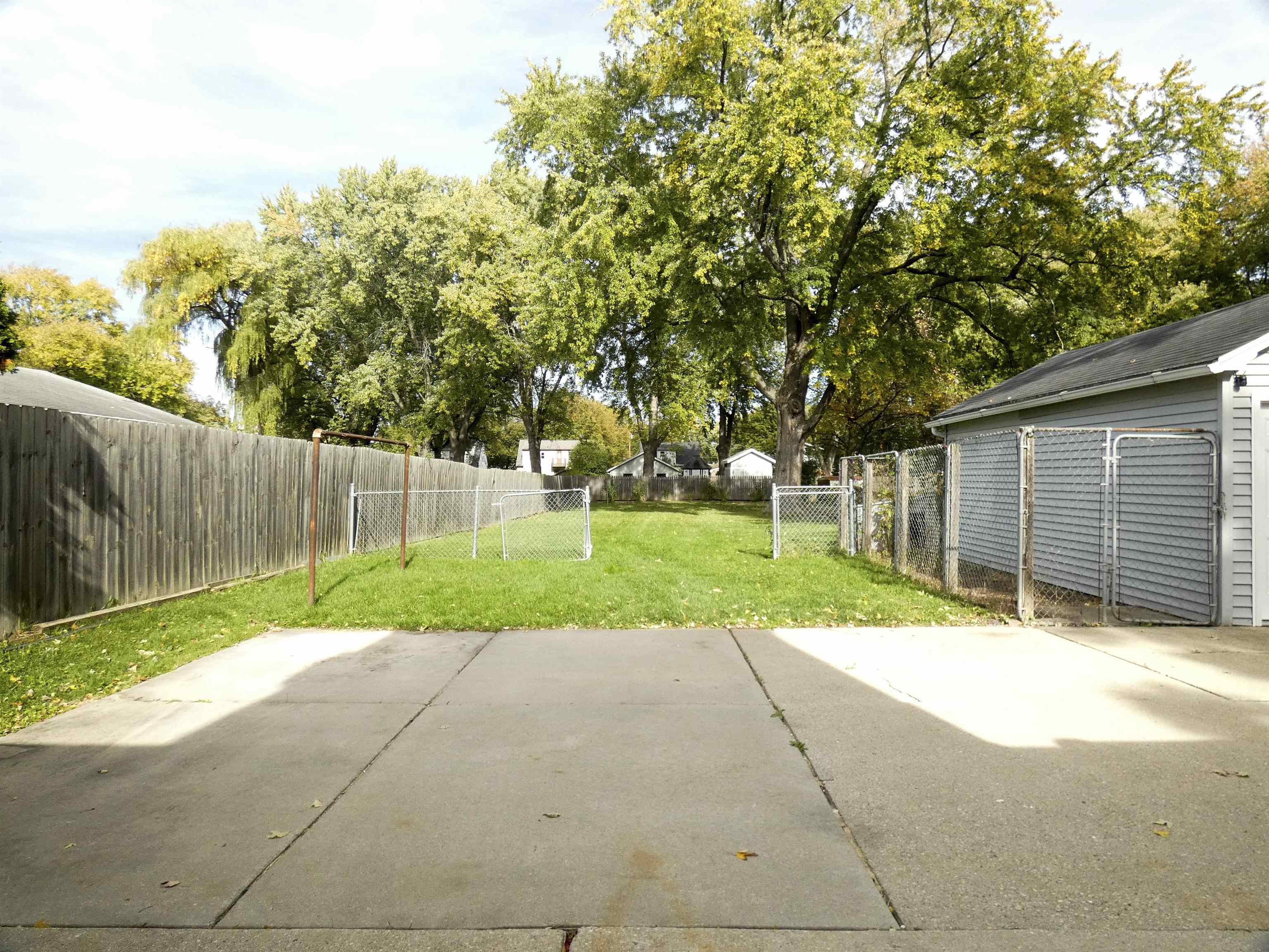 Property photo 38
