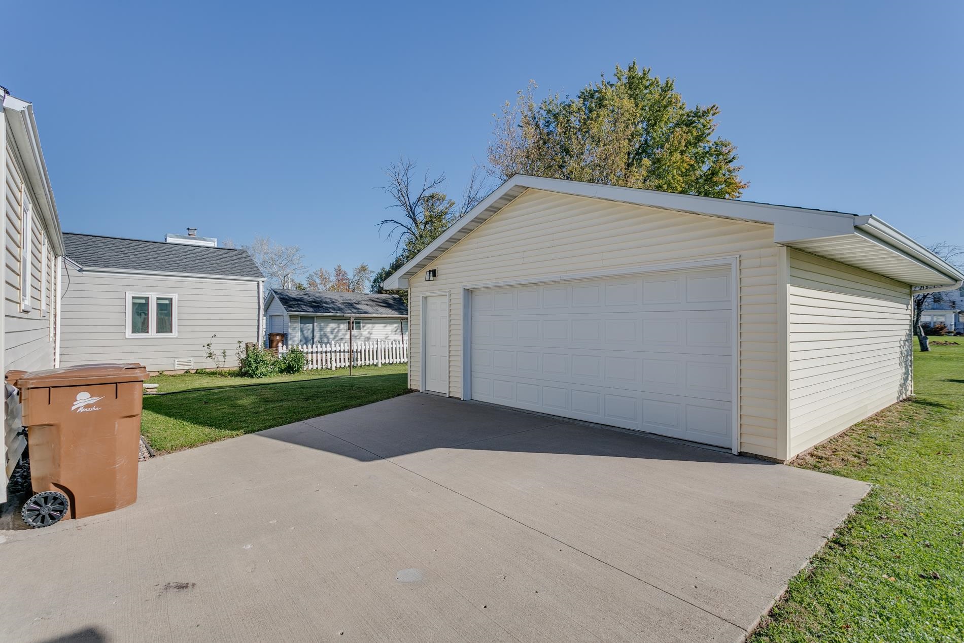 Property photo 24