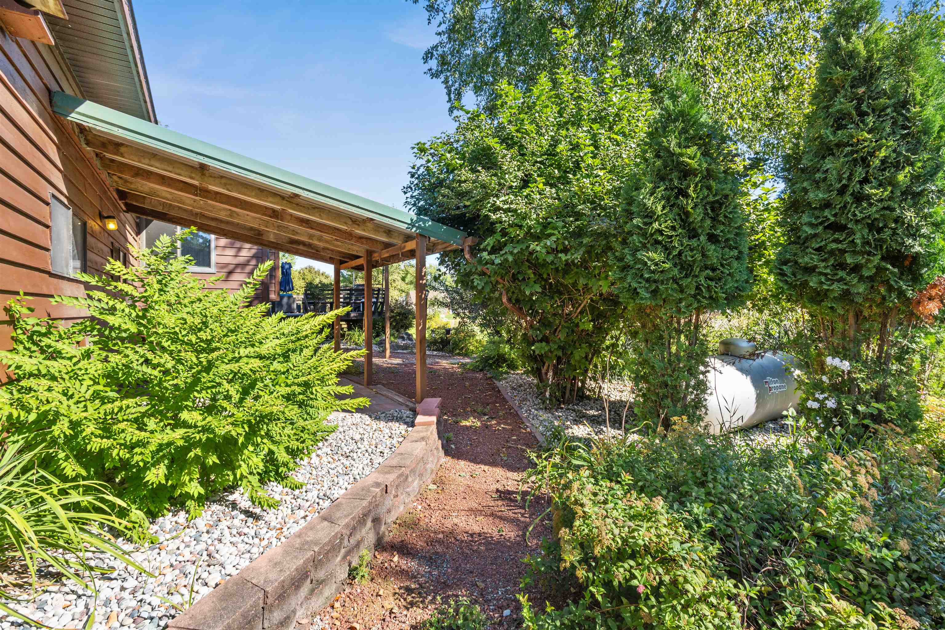Property photo 78